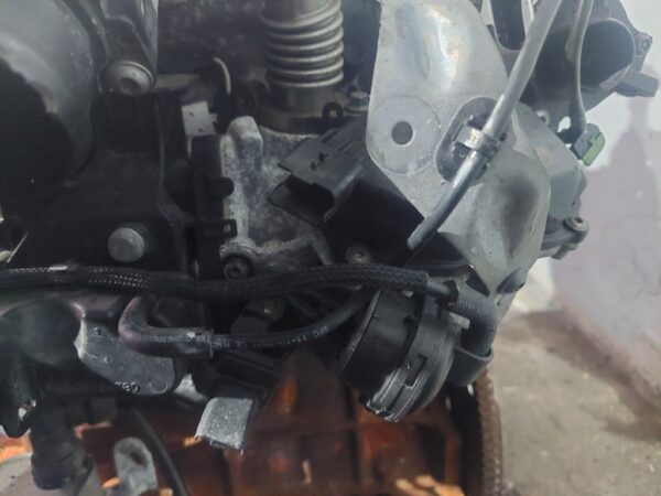 Racitor gaze EGR Peugeot 308 2.0 HDI cod motor AH02 cod 9827225180