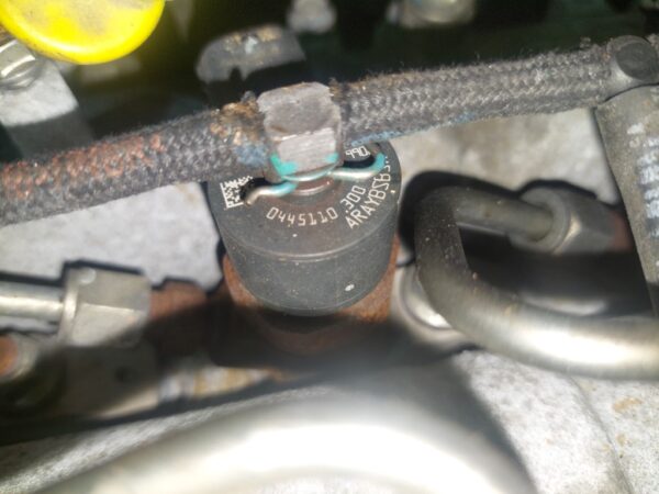 Injector Fiat Doblo Cargo (263) 1.6m-jet cod motor 198A3000 cod 0445110300