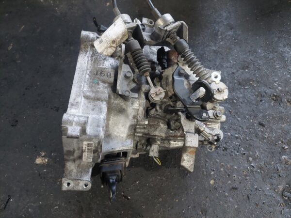 20260114_143136.jpg Cutie viteze manuala 6 trepte Honda CR-Z 1.5 i-VTEC cod motor LEA3 cod 20011-RTX-J60