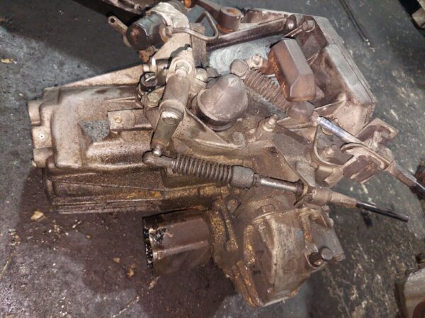 Cutie viteze manuala 6 trepte Alfa Romeo 147 1.9 JTD 16V cod 464332891