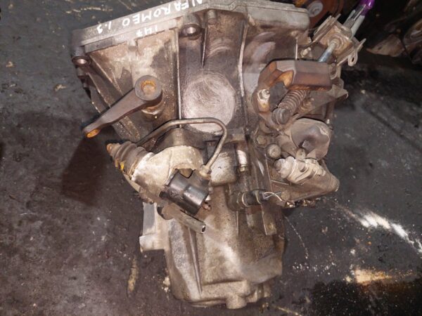 Cutie viteze manuala 6 trepte Alfa Romeo 147 1.9 JTD 16V cod 464332891