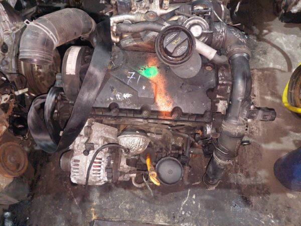 20260114_174507-DESKTOP-JFT3667.jpg Motor fara anexe VW Sharan 1.9 TDI 116 CP 1995 - 2010 cod motor AUY