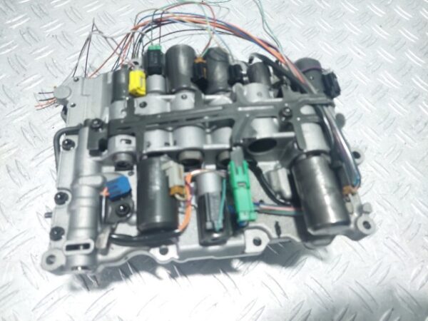 Bloc valve cutie automata Peugeot 3008 1.6 BlueHDi cod motor BHZ cod 157140347K