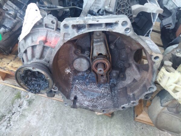 Cutie viteze manuala 5 trepte VW Golf 6 1.6 TDI motorizare CAYC cod LHW
