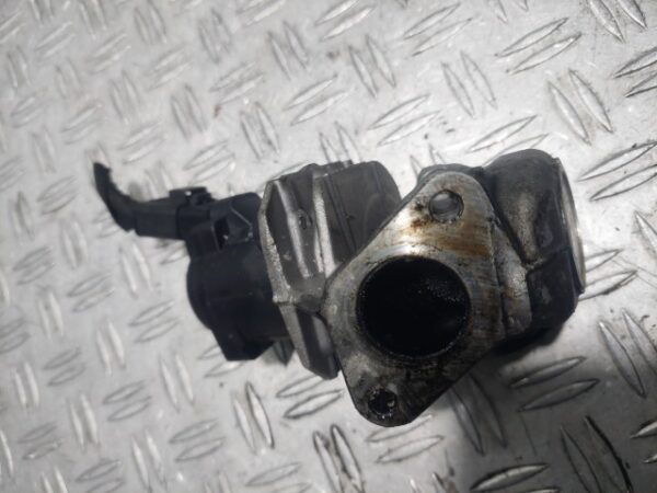 20260202_172700.jpg Supapa EGR Citroen C4 1.6 HDi 90cp cod motor 9HX cod V29010703