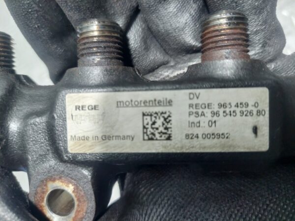 Rampa injectie cu senzor Citroen C4 1.6 HDi 90cp cod motor 9HX cod 9654592680