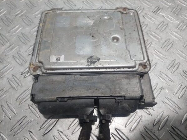 Calculator motor ECU Skoda Octavia 2 2.0 TDI cod motor BKD cod 03G906021TC
