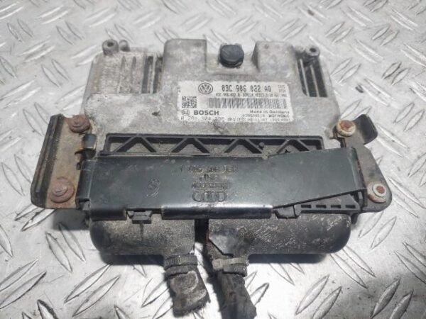 Calculator motor ECU Seat Toledo 1.4 TSI cod motor CAX cod 03C906022AQ