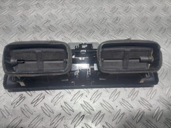 Grila ventilatie centrala BMW Seria 1 F20 cod 9205357-11