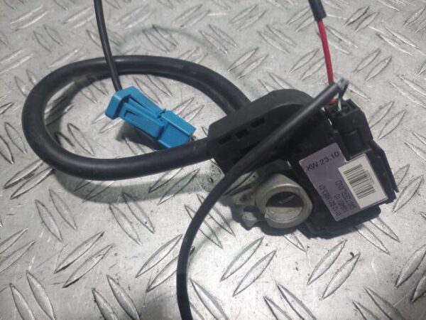 Borna minus baterie BMW Seria 1 2.0d cod motor N47D20C cod 14945110