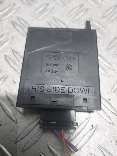 Unitate Modul Calculator Senzor Radar VW EOS [2006-2010] cod 1Q0951177A