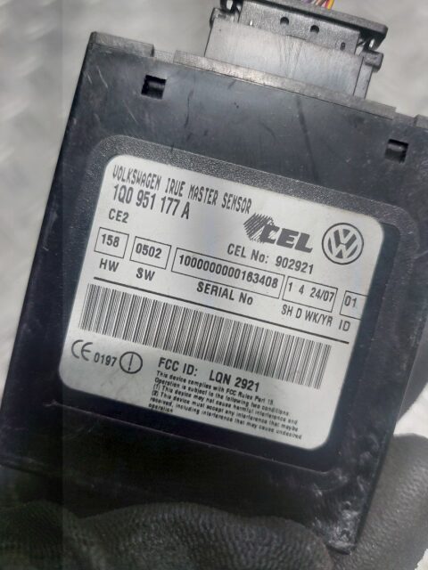 Unitate Modul Calculator Senzor Radar VW EOS [2006-2010] cod 1Q0951177A