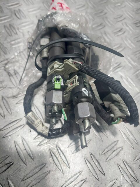 Injector Peugeot 508 HDI Hybrid4 cod motor RHC cod 9686191080