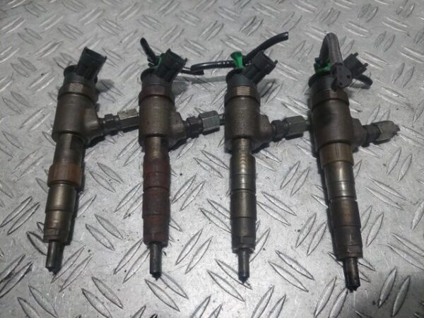 20260203_184901.jpg Injector Peugeot 207 1.4 HDI 50kw cod motor 8HR 1 cod 0445110339
