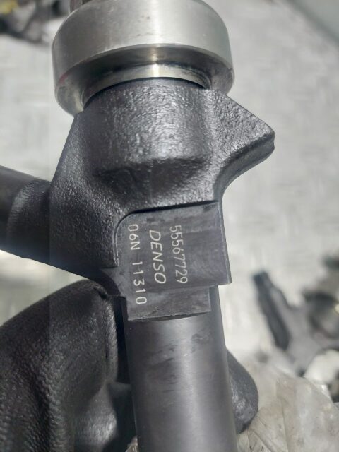 Injector Opel Corsa D 1.7 CDTI cod motor A17DTS cod 55567729 