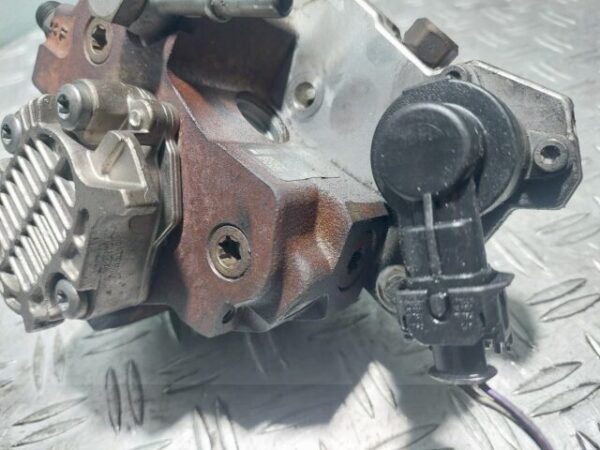 20260204_173525.jpg Pompa inalta presiune Renault Grand Scenic 2.0 DCI Euro 4 cod motor M9R700 cod H8200385478