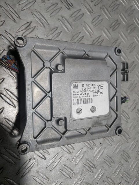 Calculator motor ECU Alfa Romeo 159 1.8 benzina cod motor Z18XER (939A4000) cod 55555809
