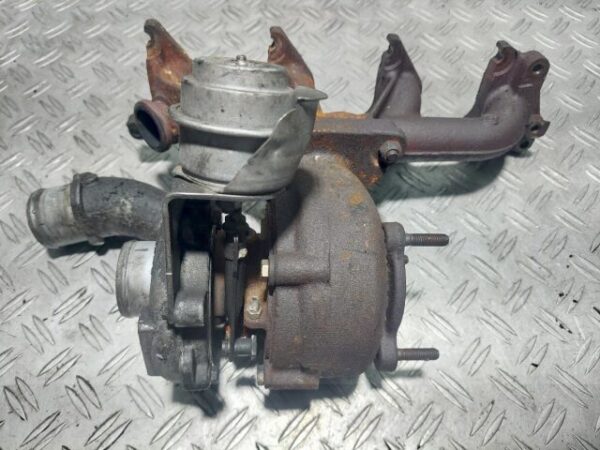 Turbina Mitsubishi Carisma 1.9 DI-D cod motor F9Q759 cod 8200332125