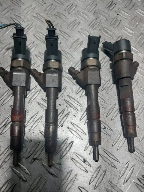 20260204_180911.jpg Injector Mitsubishi Carisma 1.9 DI-D cod motor F9Q759 cod 7700111014