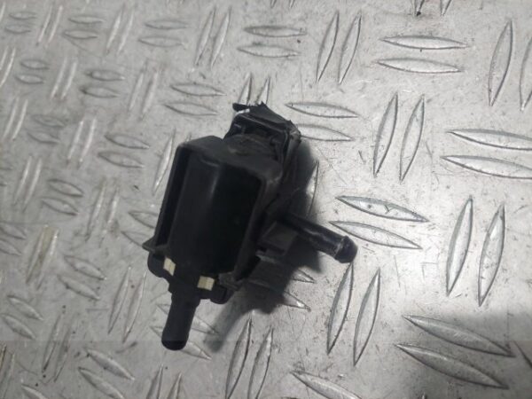 20260214_150347 Electrovalva vacuum MAZDA 3 1.6 benzina 77KW cod motor Z6 cod ZJ20 18 741