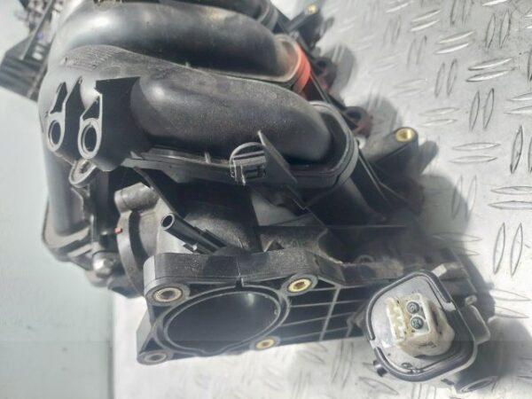 Galerie admisie MAZDA 3 1.6 benzina 77KW cod motor Z6 cod 099800-0390