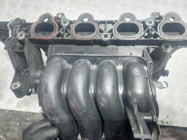 Galerie admisie MAZDA 3 1.6 benzina 77KW cod motor Z6 cod 099800-0390
