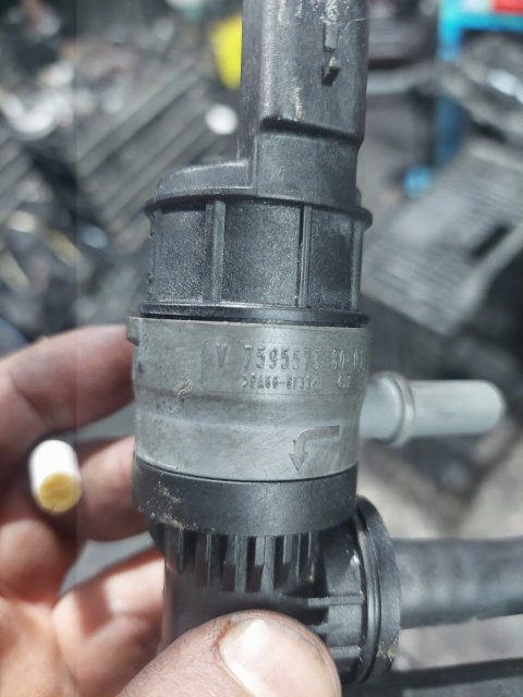 Electrovalva vacuum Peugeot RCZ 1.6 THP 200cp cod motor 5F03 cod v759557380