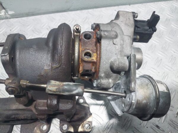 Turbina Peugeot RCZ 1.6 THP 200cp cod motor 5F03 cod 9809028880
