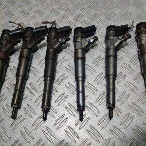 Injector BMW X5 e53 3.0d cod motor 306D2 cod 0445110131