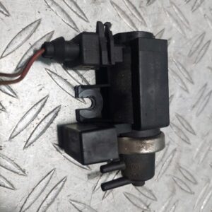 Electrovalva vacuum BMW X5 e53 3.0d cod motor 306D2 cod 72279600