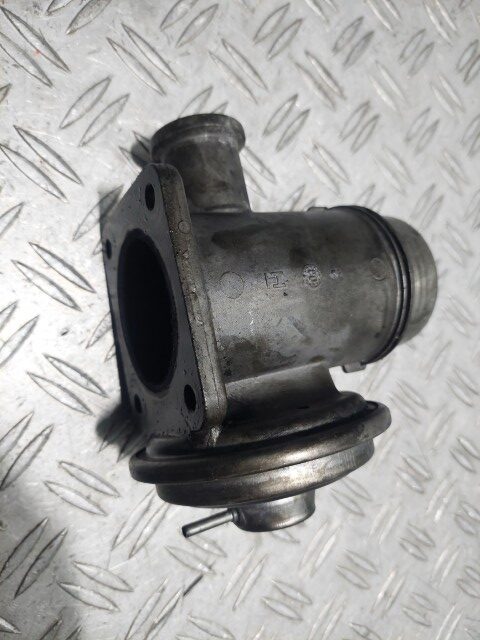 Supapa EGR BMW X5 e53 3.0d cod motor 306D2 cod 7789999 Supapa EGR BMW X5 e53 3.0d cod motor 306D2 cod 7789999