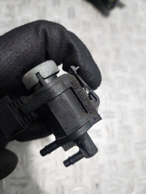 Electrovalva vacuum Audi Q7 3.0 TDI cod motor CJM cod 1K0906283