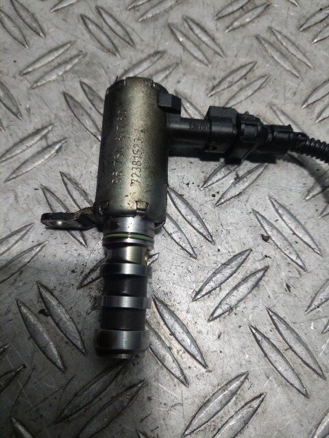 Electrovalva presiune ulei Peugeot 308 1.2 THP cod motor HN01 cod 9675081780 Electrovalva presiune ulei Peugeot 308 1.2 THP cod motor HN01 cod 9675081780