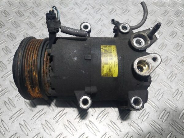 Compresor AC Ford Fiesta Mk 6 1.5 TDCi cod motor XUJA cod Av11-19D629-AB