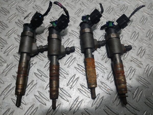 Injector Ford Fiesta Mk 6 1.5 TDCi cod motor XUJA cod 0445110489