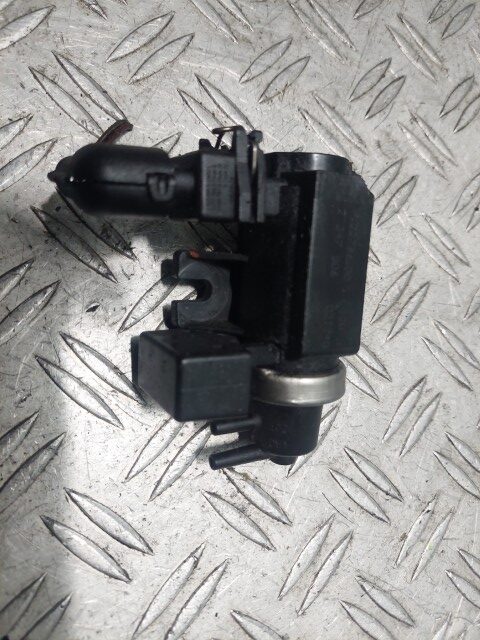 Electrovalva vacuum X1 2.0 diesel M47 cod motor 204D4 cod 72279600 Electrovalva vacuum X1 2.0 diesel M47 cod motor 204D4 cod 72279600