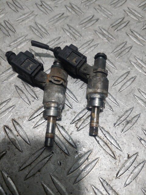 Injector Audi RS4 3.2 V6 benzina 195 kW cod motor CAL cod 06E906036F Injector Audi RS4 3.2 V6 benzina 195 kW cod motor CAL cod 06E906036F
