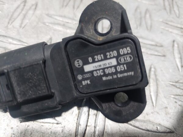 Senzor MAP Audi RS4 3.2 V6 benzina 195 kW cod motor CAL cod 03C906051