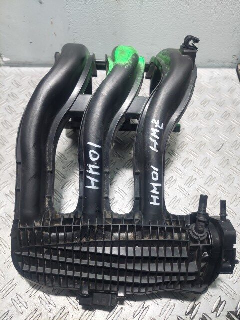 Galerie admisie Peugeot 208 1.2 VTi cod motor HMZ cod 9673063980