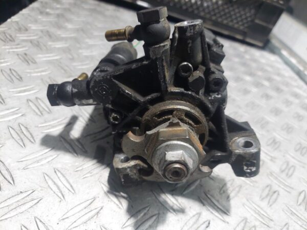 Pompa de inalta presiune Dacia Duster 1.5 DCI cod 167000938R