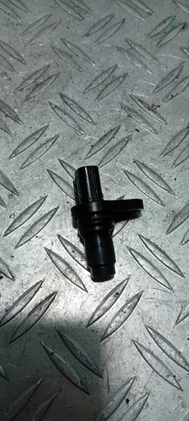 Senzor impulsuri arbore Toyota Yaris 3 1.3 i cod motor 1NR-FE