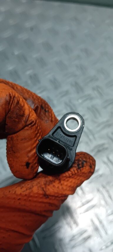 Senzor impulsuri arbore Toyota Yaris 3 1.3 i cod motor 1NR-FE