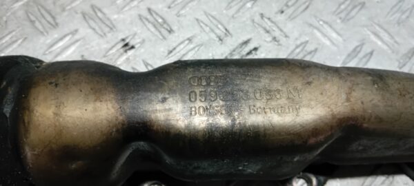 Galerie evacuare dreapta Skoda Superb 2.5 TDi V6 163 CP cod motor BDG cod 059253033M