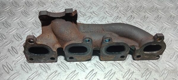 Galerie evacuare Peugeot 3008 1.6 THP 16v cod motor 5G01 cod 9814266380