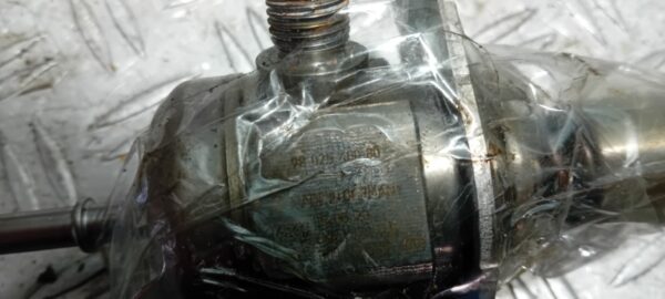 20260303_112925 Pompa inalta presiune Peugeot 3008 1.6 THP 16v cod motor 5G01 cod 9802540080