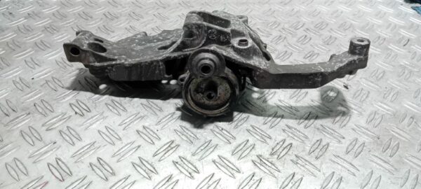 Suport alternator Citroen C4 Cactus 1.2 THP cod motor HN01 cod 9809714680