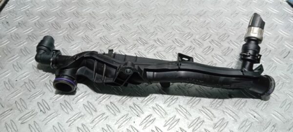 Conducta apa Citroen C4 Cactus 1.2 THP cod motor HN01 cod 9807502380