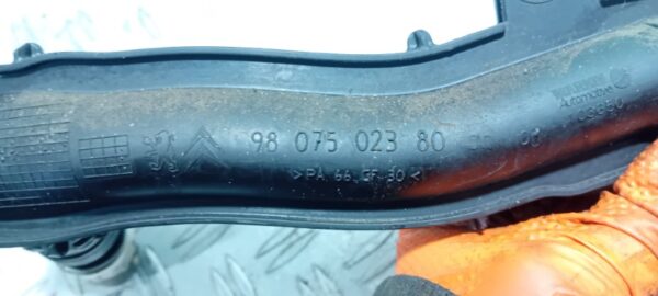 Conducta apa Citroen C4 Cactus 1.2 THP cod motor HN01 cod 9807502380