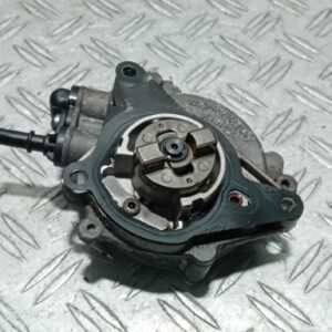 Pompa vacuum Citroen C4 Cactus 1.2 THP cod motor HN01 cod 9827166480 Pompa vacuum Citroen C4 Cactus 1.2 THP cod motor HN01 cod 9827166480