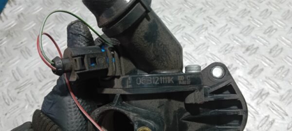 Corp termostat Audi A4 B6 2.0 FSI cod motor ALT cod 06B121111K
